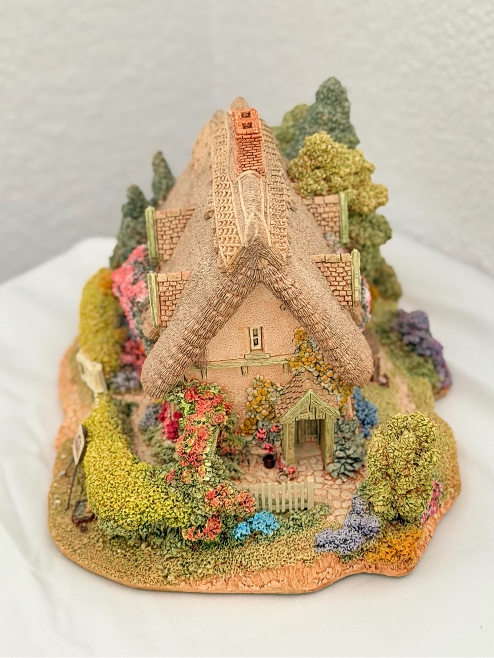 Vintage Lilliput Lane Cotman Cottage 1993 Anniversary Signed Artist Easel Decorβ